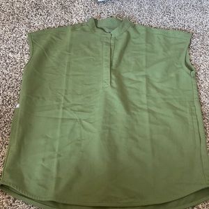 NWOT FIGS Rafaela top dark olive XS